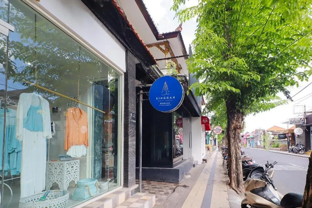 Oyo Life 92852 Singgah Hotel Legian Legian (Bali)
