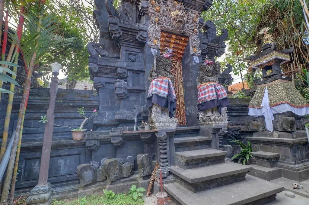 **  Oyo Life 92852 Singgah Hotel Legian Indonesia